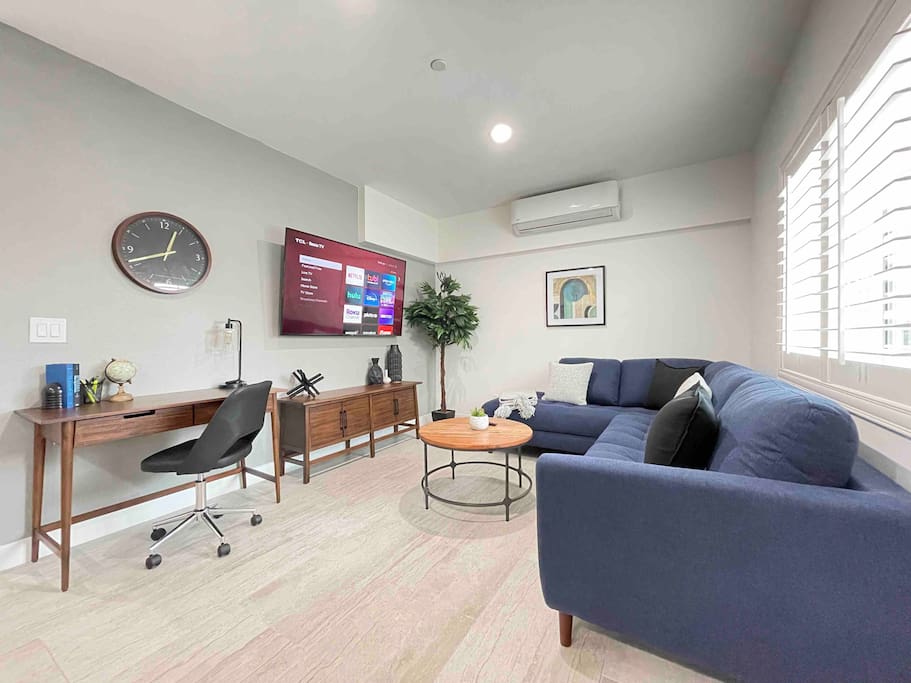 Airbnb Full Kitchen ✰ 15min→Disney ✰Self Check-In✰HBO Max