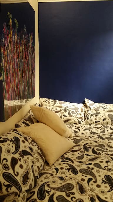Comfortable Central Studio