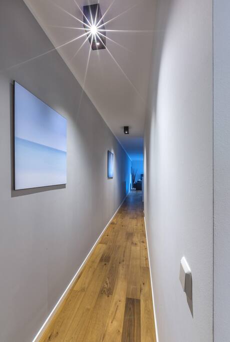 Diele mit Blick ins Wohnzimmer