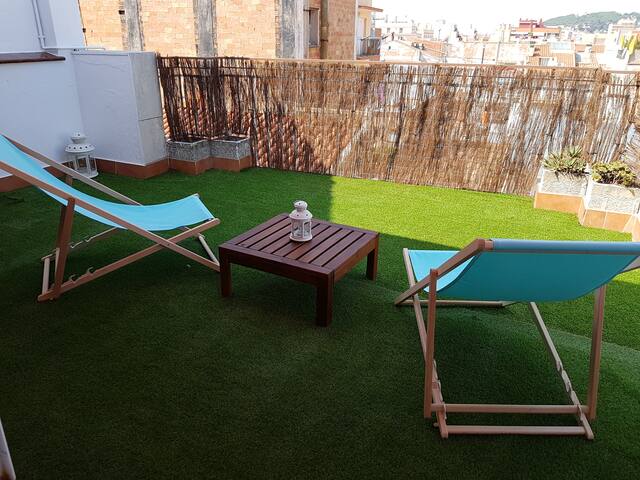 Penthouse with panoramic mountain and see views.