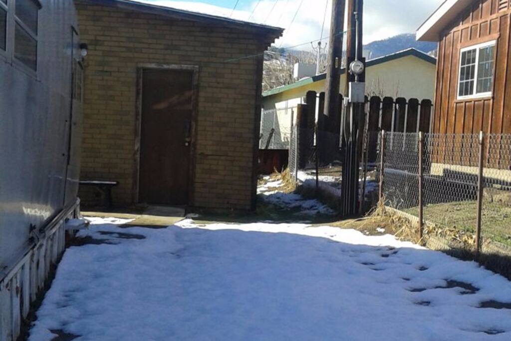 Bathroom, laundry room