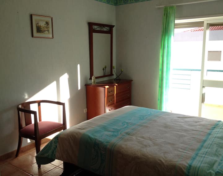 Спалня 2 с директен достъп до тераса 2