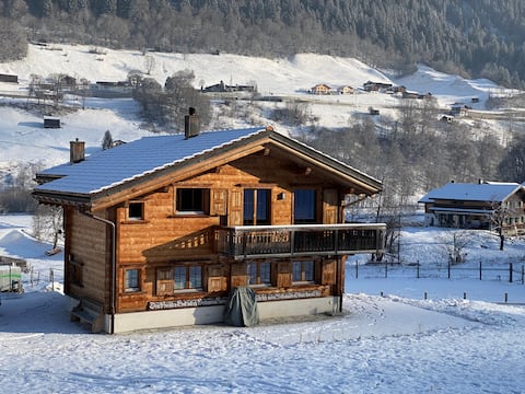Exclusive chalet: ski holidays with private wellness