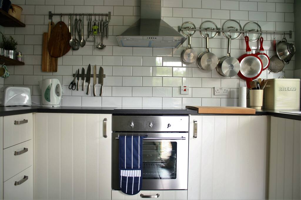 Well appointed kitchen with induction hob and fan oven...