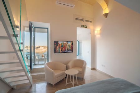 Valletta Sea View Studio Apartment