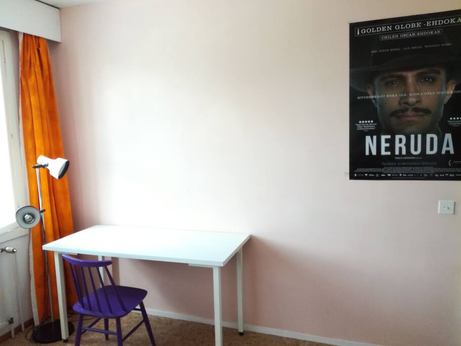 Bedroom, from another angle