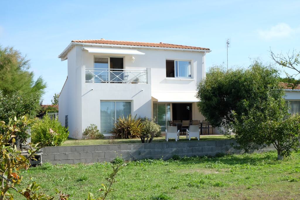 Villa - Vue côté jardin