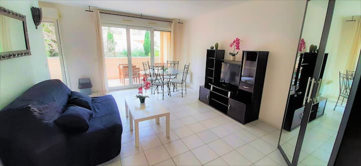 Grand Studio Dans Résidence Arborée Avec Piscine - Mandelieu-la-Napoule