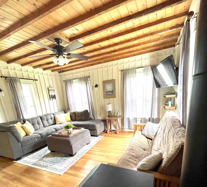 Pleasant Valley Farmhouse - Hammondsport, NY