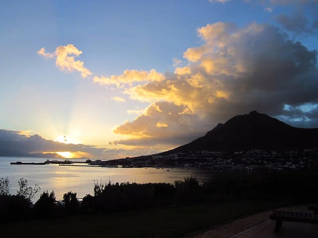 Bay Splendour in Simon’s Town (Self Catering) gallery image 3