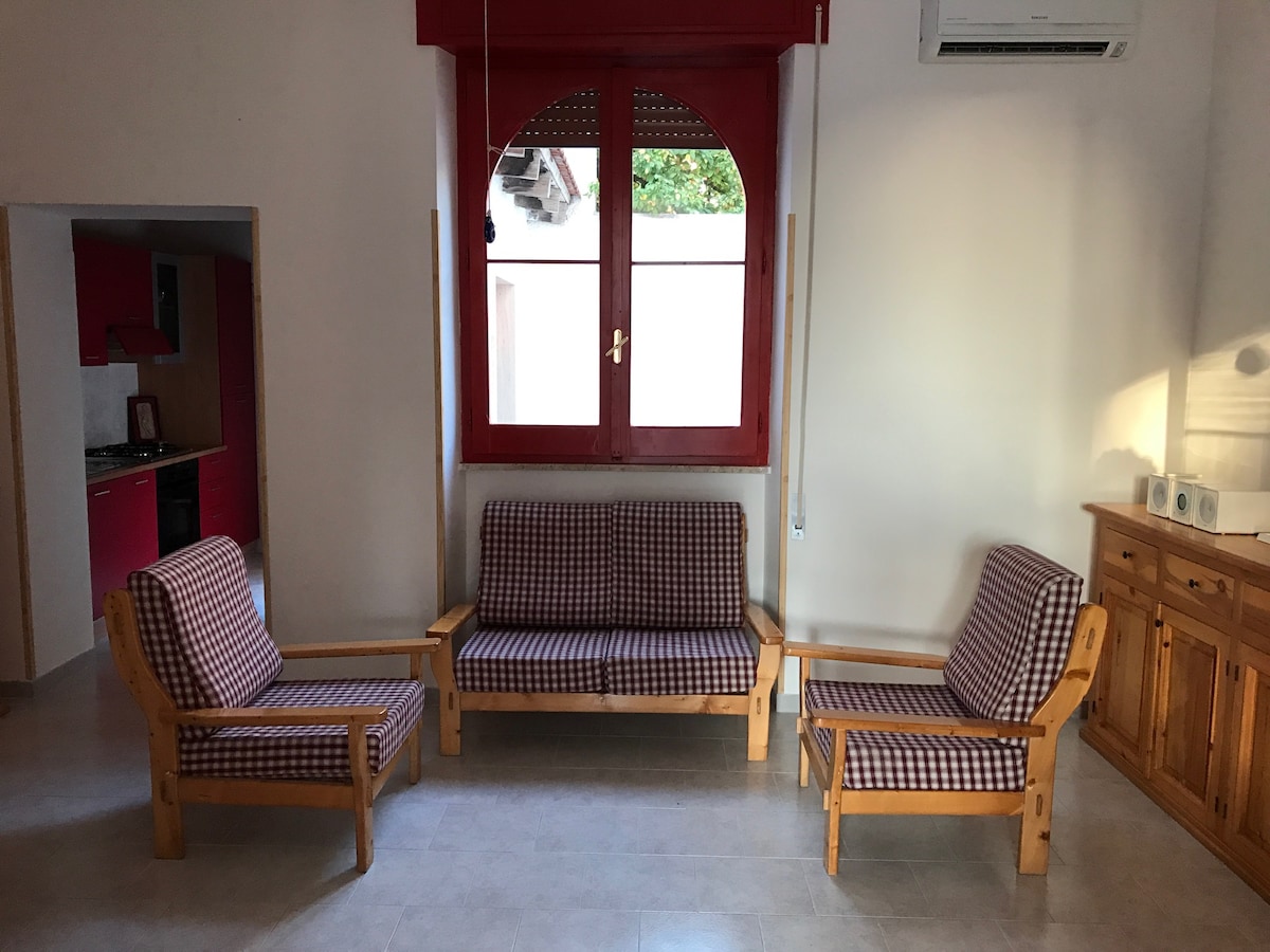 Top Airbnb: Wonderful holiday home near the sea in Maruggio