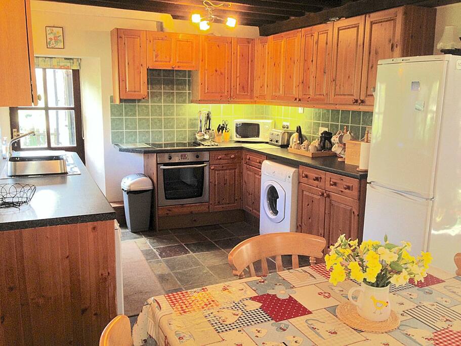 Spacious kitchen diner
