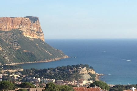 Studio Cassis - Vue panoramique mer