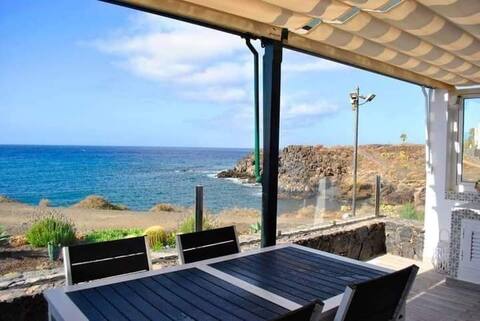 Cozy Sea Front Terrace