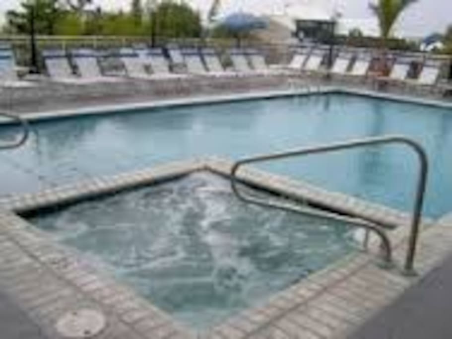 Pool/Hot Tub