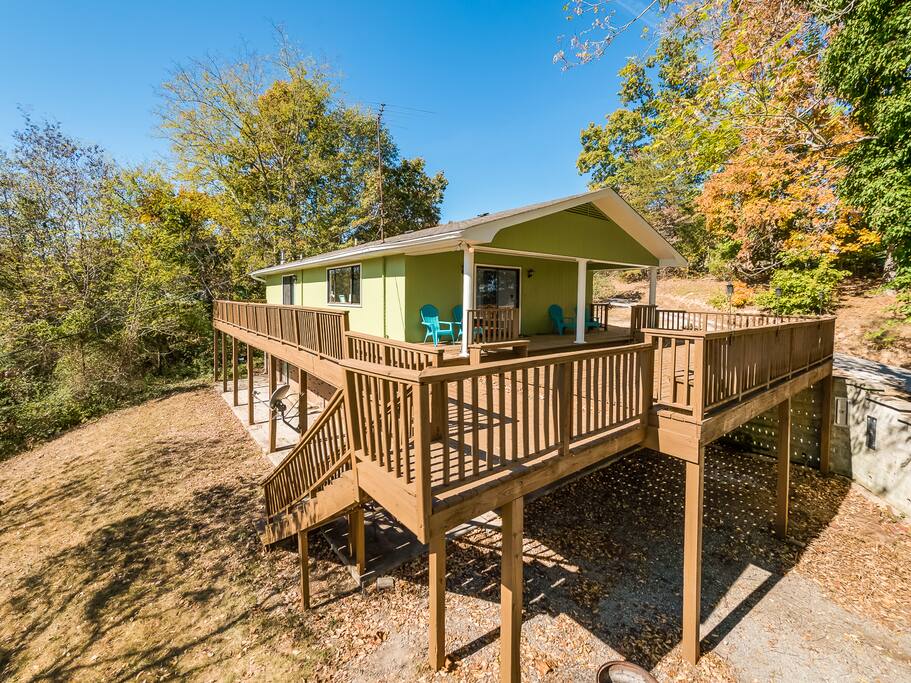 Watch the sun come up over the Armstrong Ferry Recreation Area and the Tennessee River with your coffee on the deck.