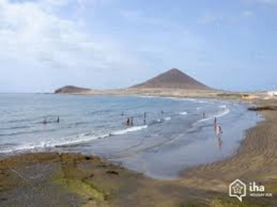 GRAN PLAYA, PARA PRACTICAR DEPORTES ACUÁTICOS O DAR UN AGRADABLE PASEO