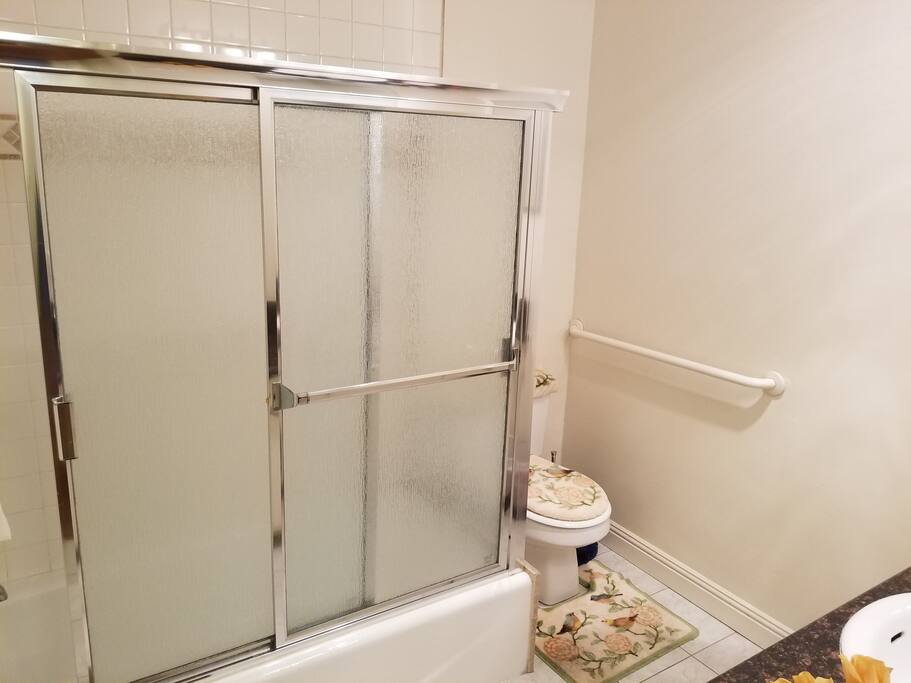 Bathroom (shared with other guest)