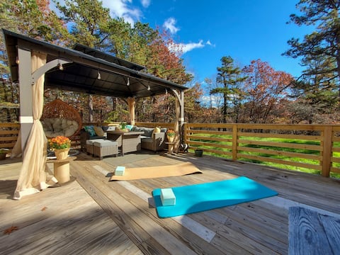 Near Lakes| Sauna, Hot Tub, Pool & Game Rm
