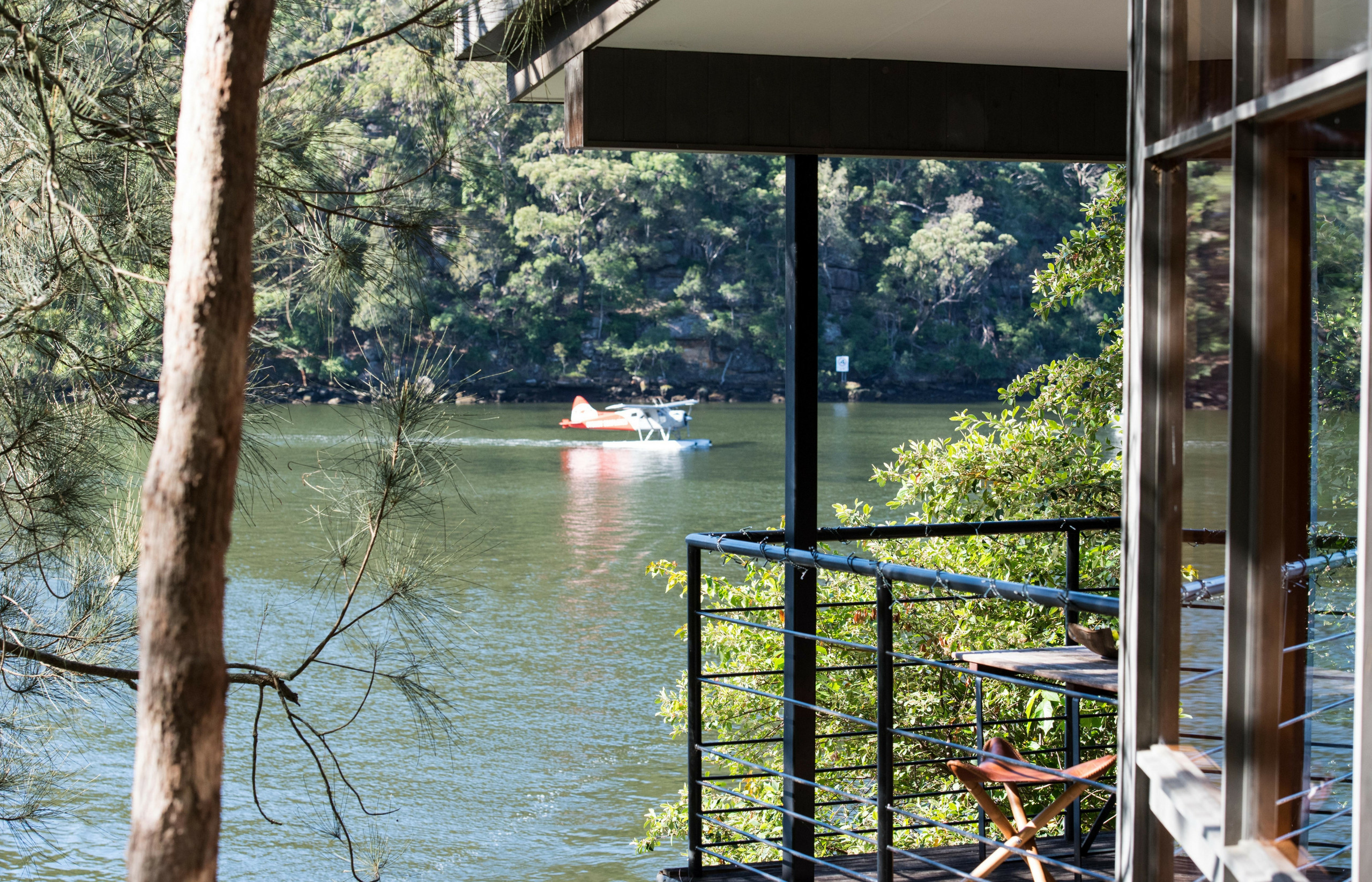 Riverfront 'Treehouse' Escape (8 Dusthole Pt) — foto 5