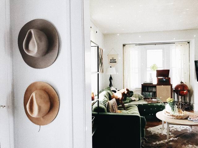 Home Sweet Berry St gallery image 2