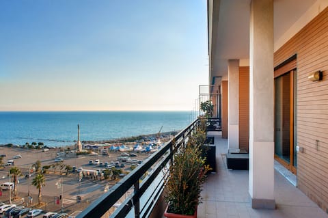 Luxury Seafront Penthouse Private Terrace Mareluna