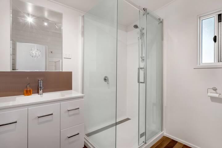 Blue Anchorage Restaurant Bongaree Airbnb