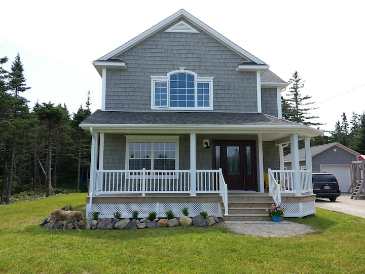 Entire home in West Pubnico Houses for Rent in West Pubnico, Nova