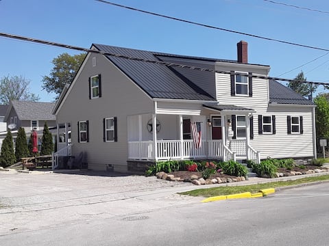 5BR Lake House in the Heart of GOTL