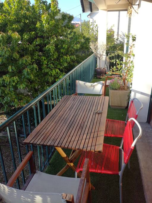 balcon 1er étage avec accès salon et sam