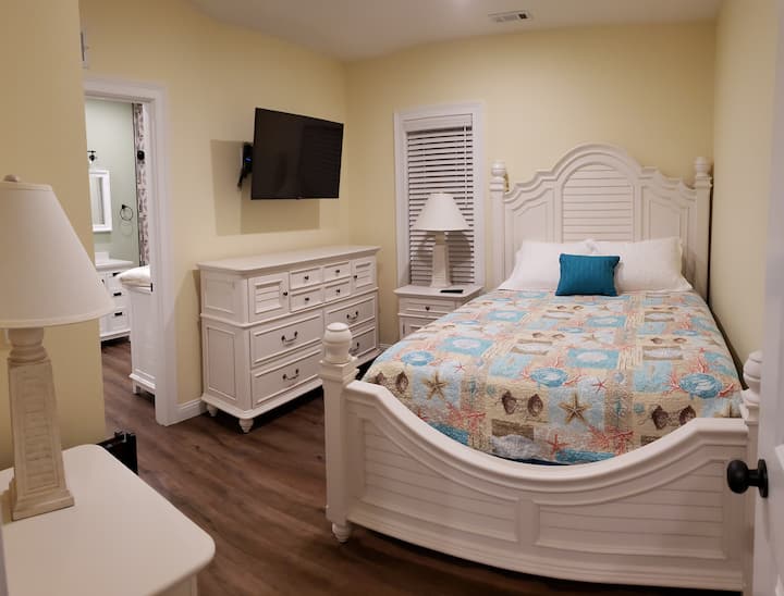 2 - ра спалня - кралица