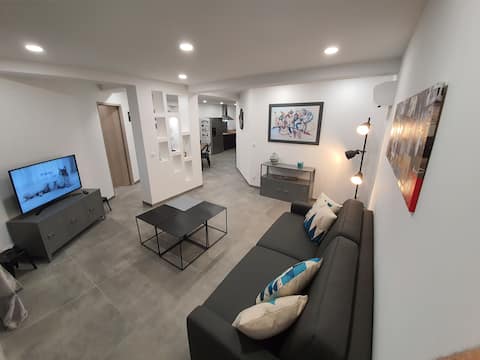 T3 **** new and quiet sea view, air-conditioned