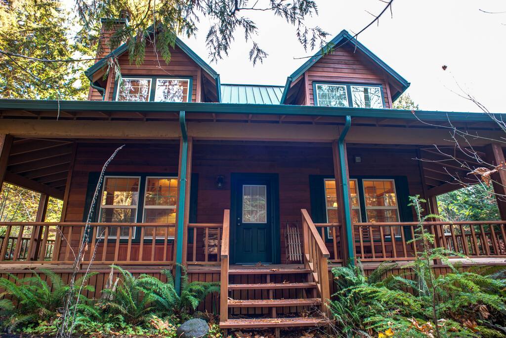 Moose Manor-Moose Manor