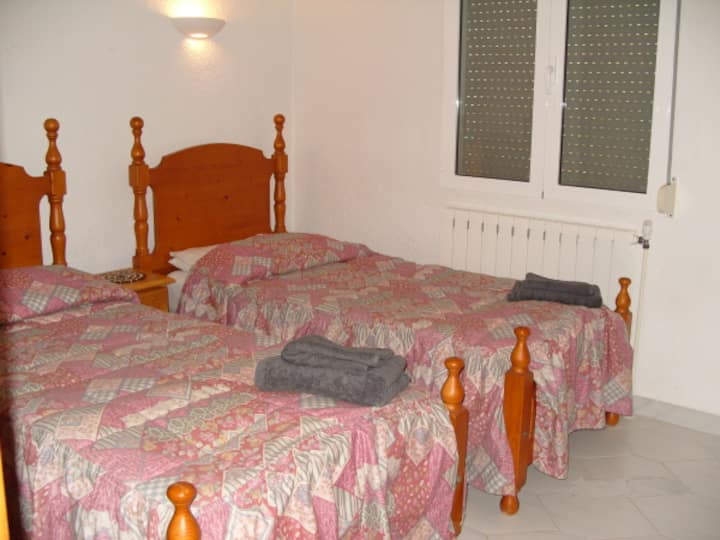 спалня 3 с две единични легла