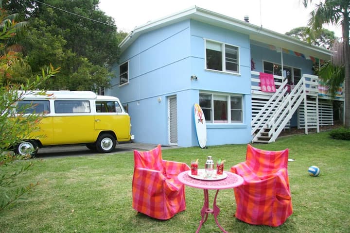 Laguna Blue Beach House-wifi-beach Access - Hyams Beach