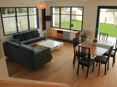 Successful Airbnb property: House on the harbor of Lesconil - Walking distance to the beach in Plobannalec Lesconil