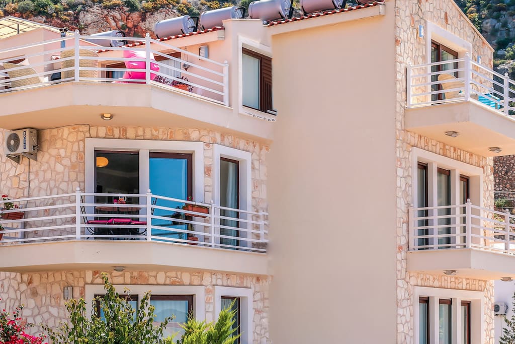 Saray Apartment