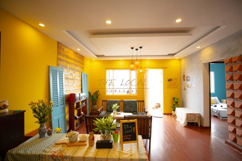 the living room, beautiful decor