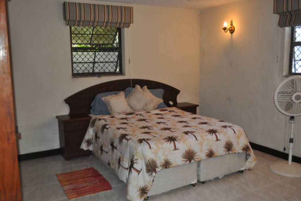Queen size bed