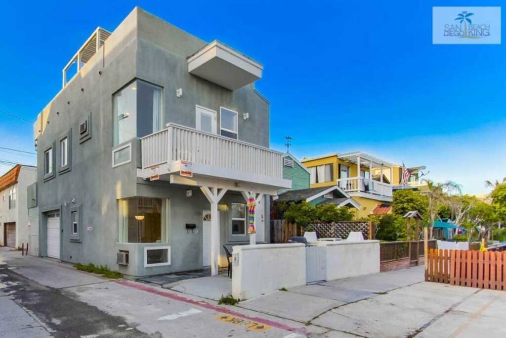 Surf Stars Studio ground floor beach house