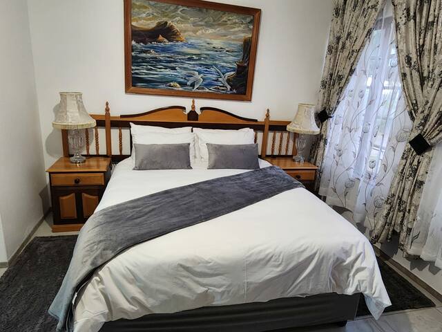 Cape Town gem – Maratski House gallery image 3