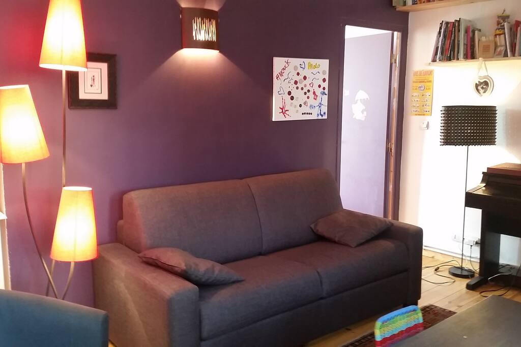 Éclairage chaleureux du salon
