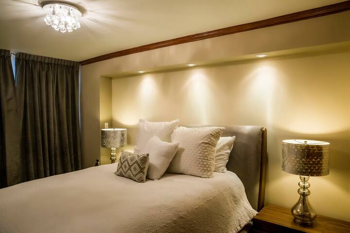 “Luxury Apartment” 3 Bedroom 2 Bathroom gallery image 5