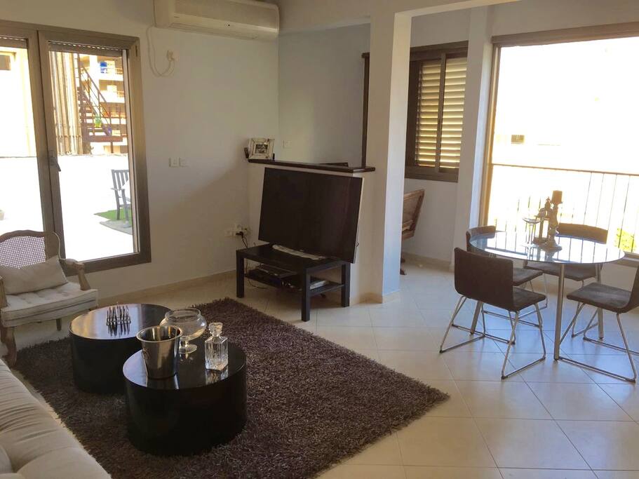 Lining Room + Balcony