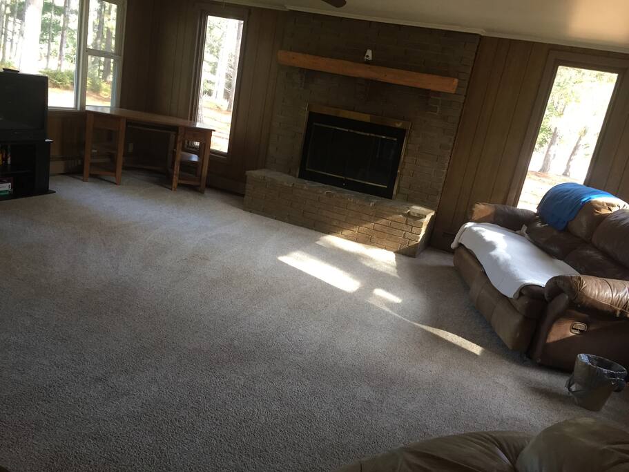 Spacious living room
