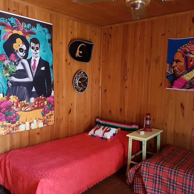 HABITACION CATRINA CON CAMAS INDIVIDUALES