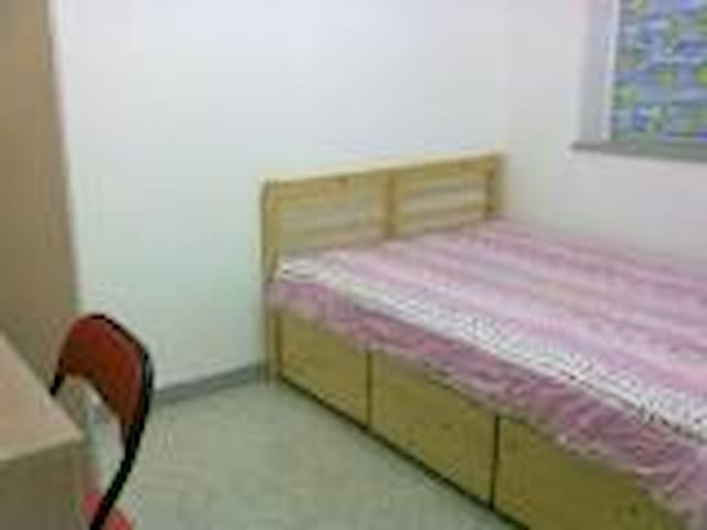 Causeway Bay Room(C1b)