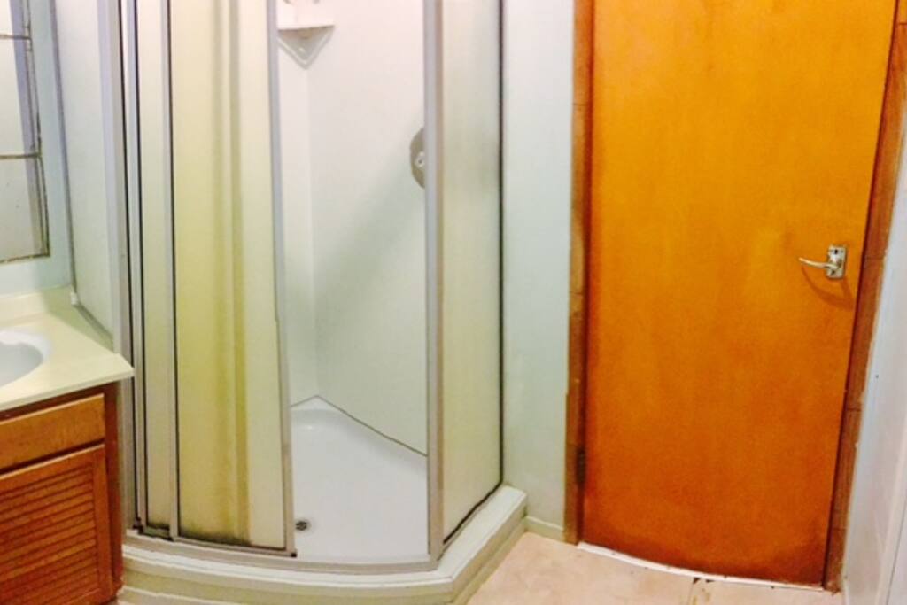 Toilet area