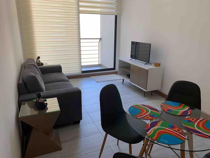 Luxury Apt. In 10th floor w/ all amenities Condominiums for Rent in