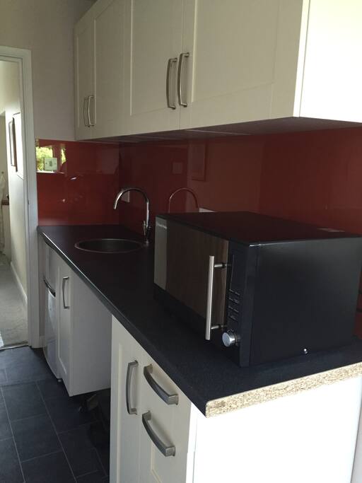 Bedsit has its own Kitchen